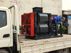 4PGT400x400不鏽鋼四輥菠萝蜜网站在线观看發往山東