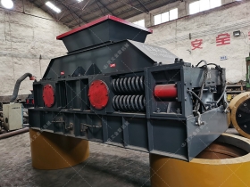 2PG1200x800型對輥菠萝蜜网站在线观看發往湖北武漢